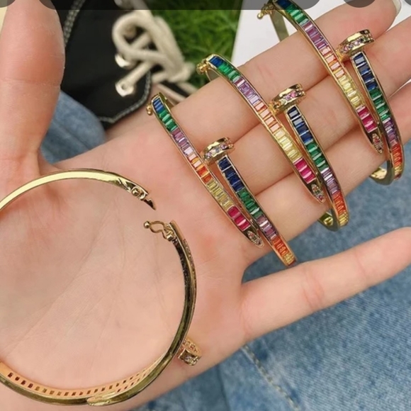 Bracelets - Picture 2 of 2